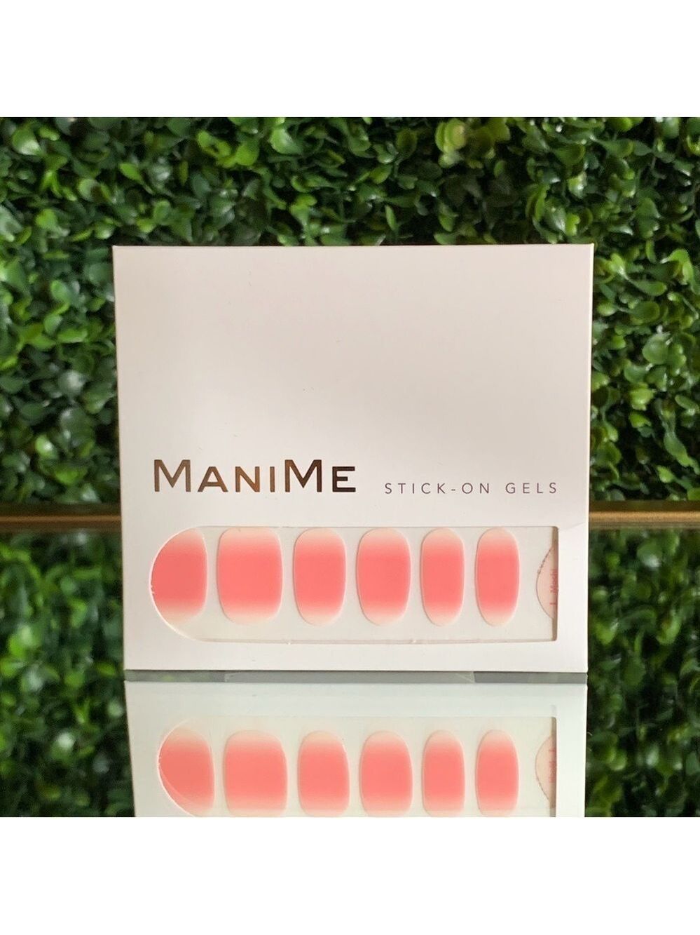 ManiMe Stick-On Gels in Mochi Ombre | NEW | Standard Size Salon Quality Manicure